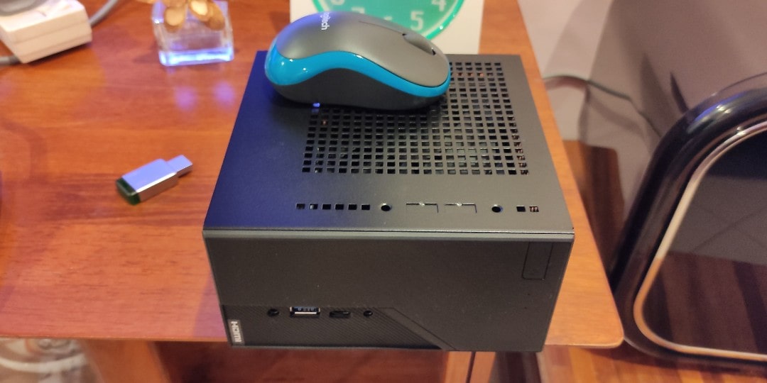 PC Mini X300 Ryzen 5 3400G | RAM 8GB | SSD 256GB Phong Vũ Kinh Bắc