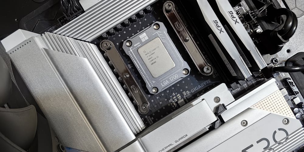 H1 Khắc phục lỗi sau khi thay keo tản nhiệt CPU 1 H1 Khắc phục lỗi sau khi thay keo tản nhiệt CPU