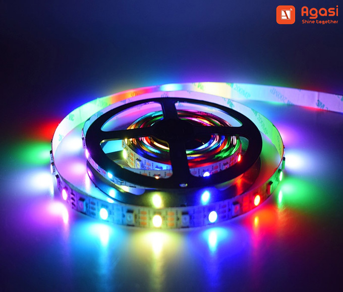 So sánh mainboard có RGB vs không RGB 2 So sánh mainboard có RGB vs không RGB