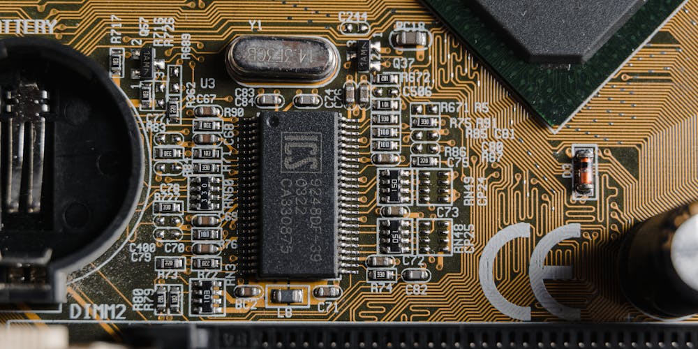 So sánh và xử lý lỗi cổng kết nối trên mainboard 1 So sánh và xử lý lỗi cổng kết nối trên mainboard